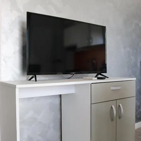 Daire Studio Mira Philyra - Bychoice *